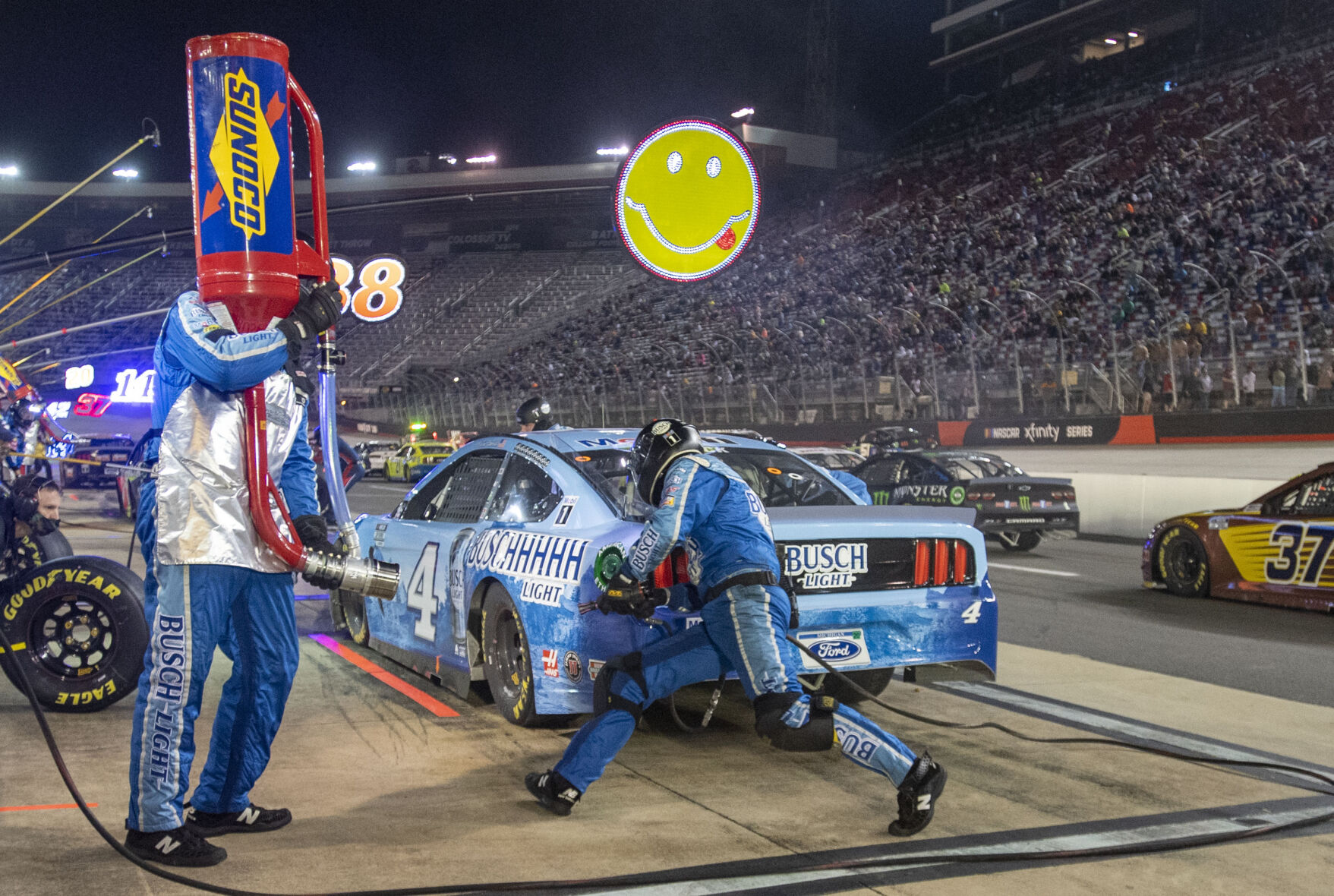 BMS Bass Pro Shops NRA Night Race